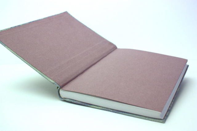 Boek bradel binding papieren omslag hand gemaakt marmerpapier